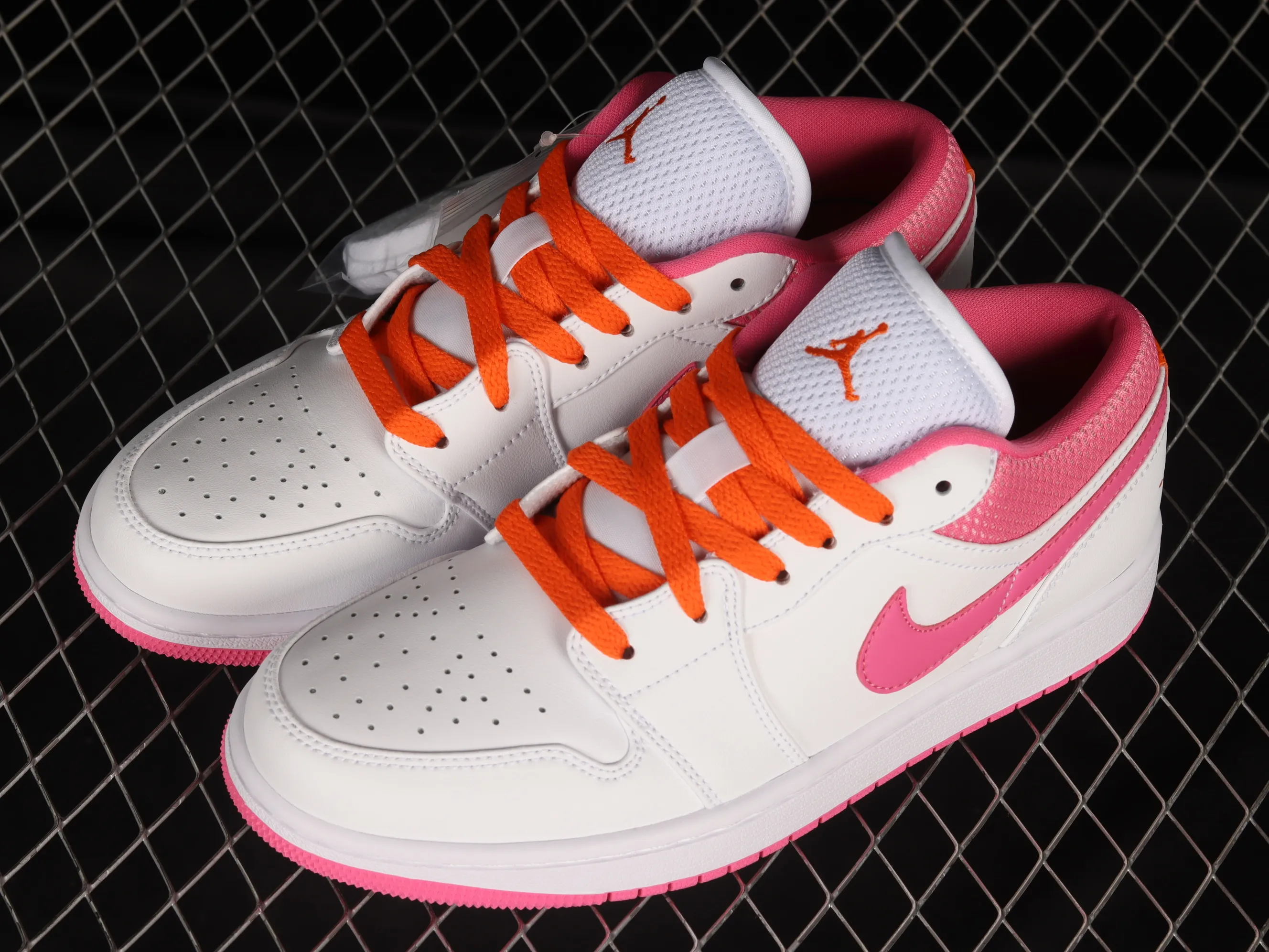 All categories Air Jordan Jordan series basketball shoes Air Jordan 1 Low Air Jordan 1 Low AJ1 Joe 1 white and pink low-top basketball shoes DR9498-168